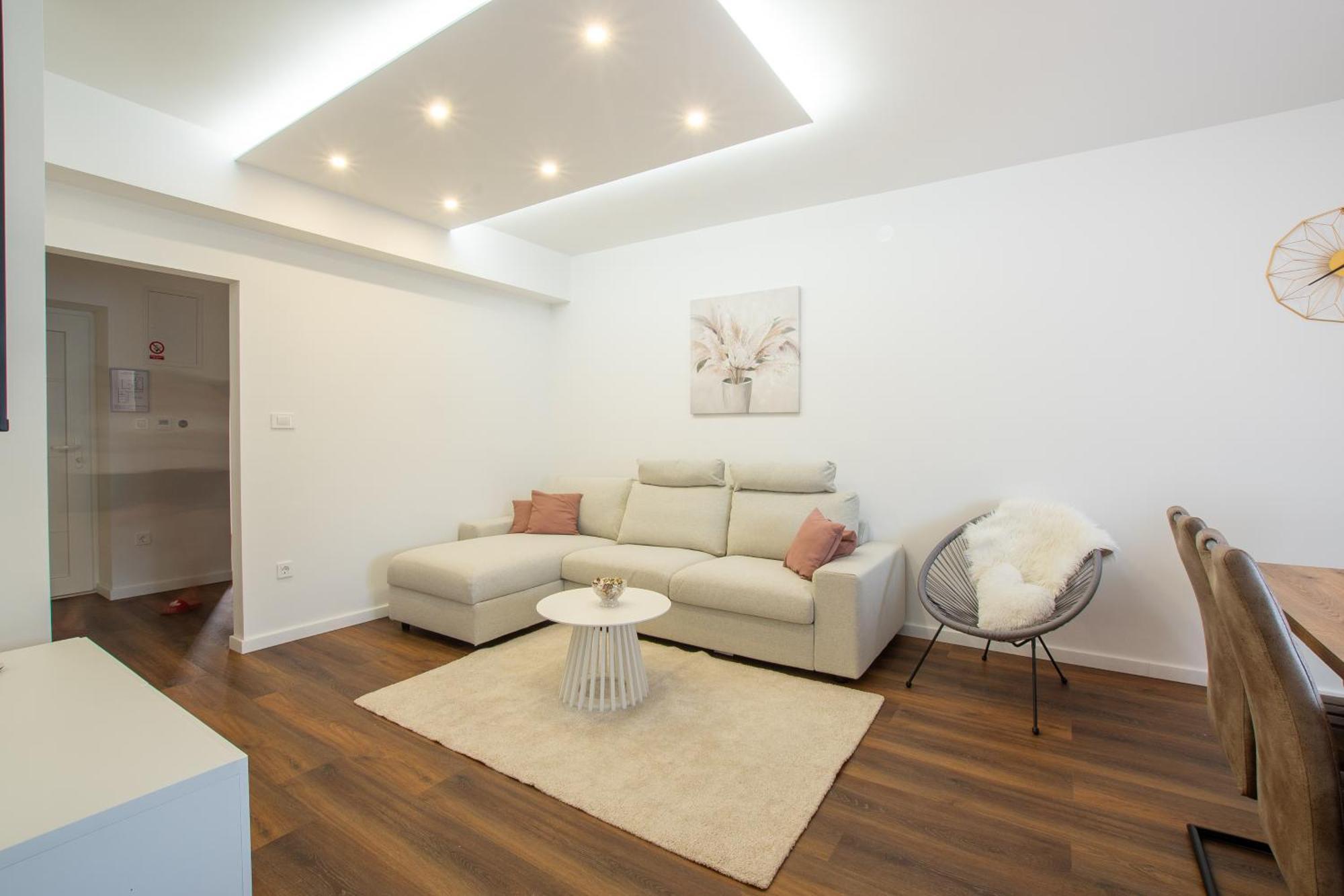 Apartman Valentina - Self Check In And Check Out Otočac Exterior foto